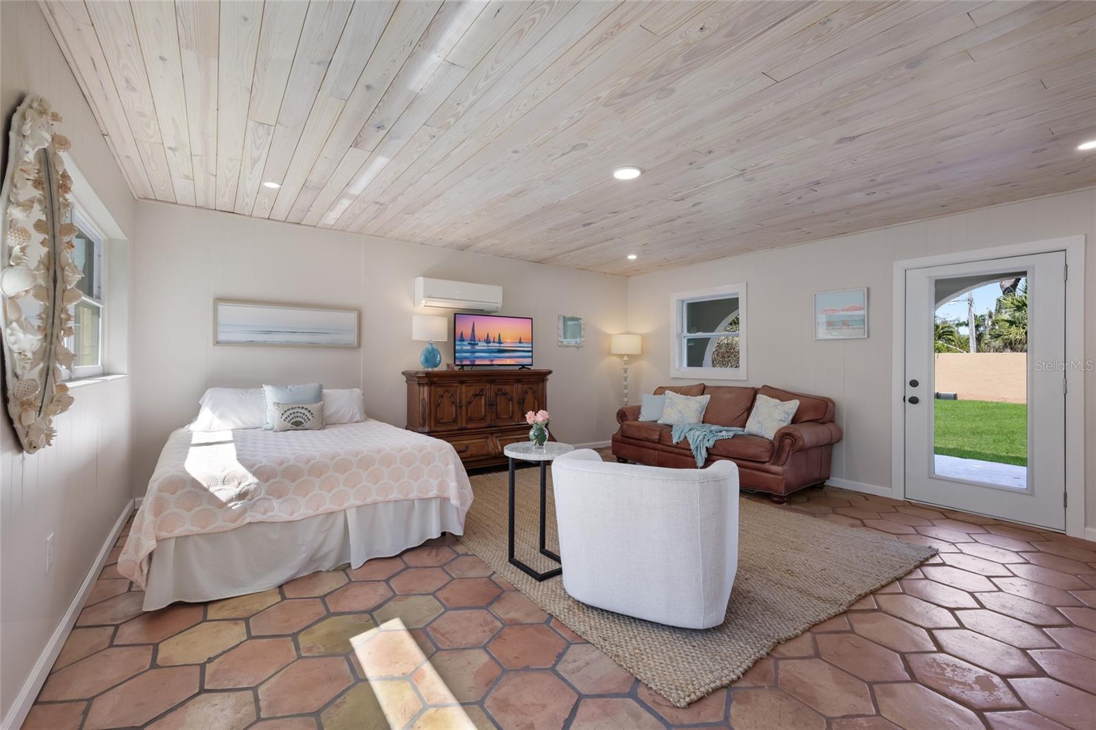 Image 40 of 56 For 4715 7th Avenue W