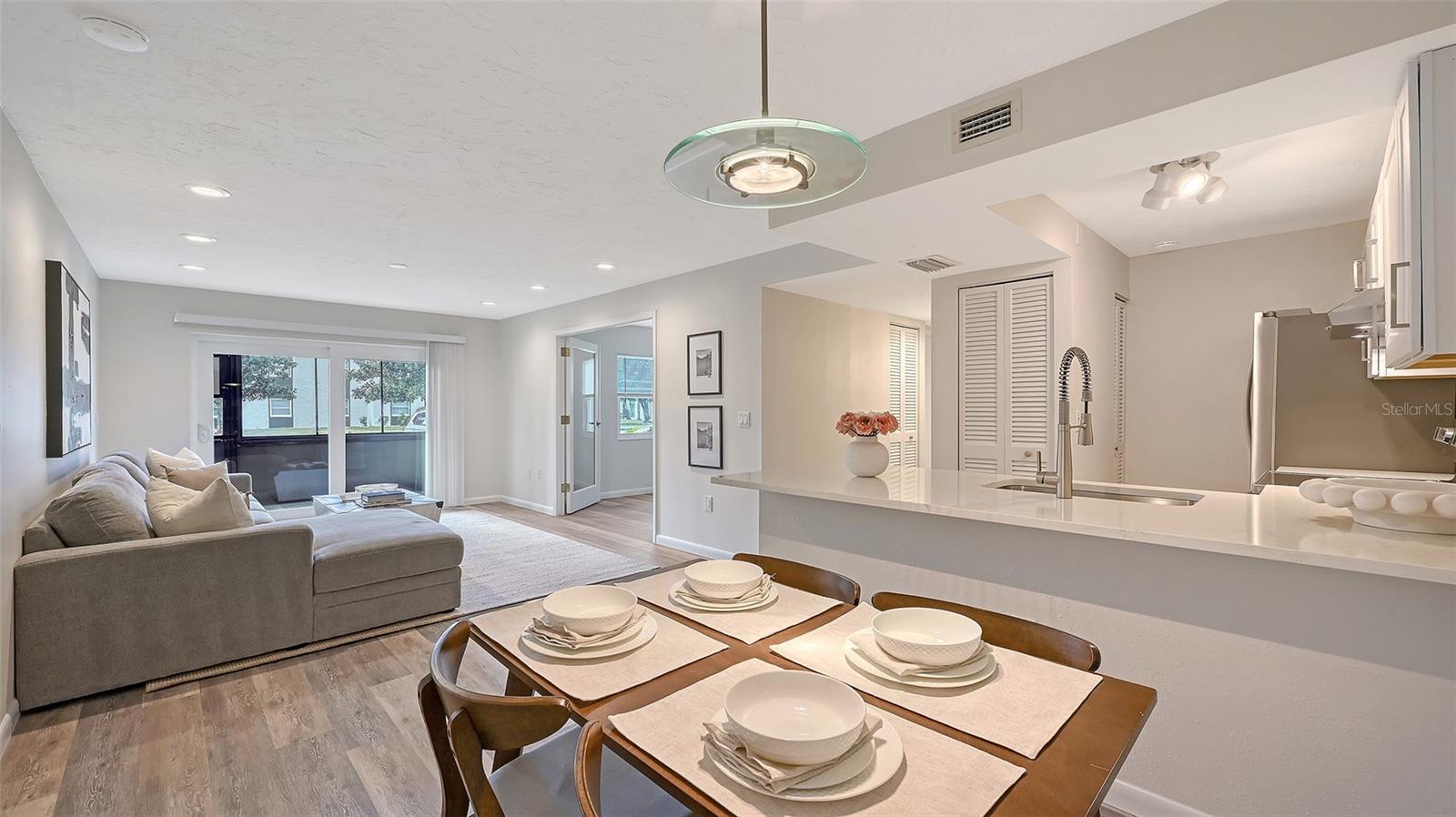 Image 2 of 36 For 3229 Beneva Road 101