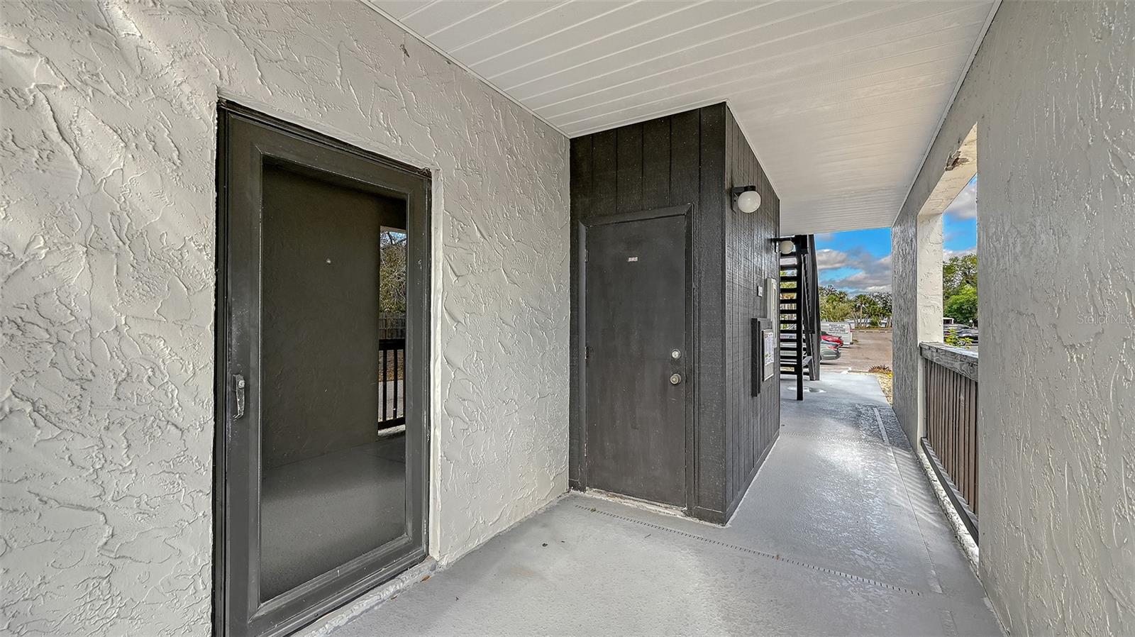 Image 23 of 36 For 3229 Beneva Road 101