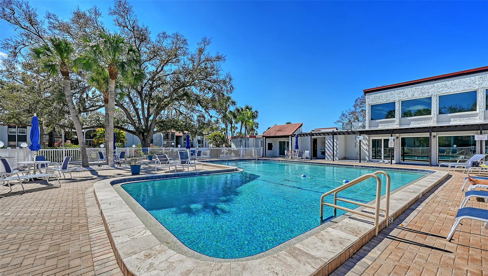 Image 29 of 36 For 3229 Beneva Road 101