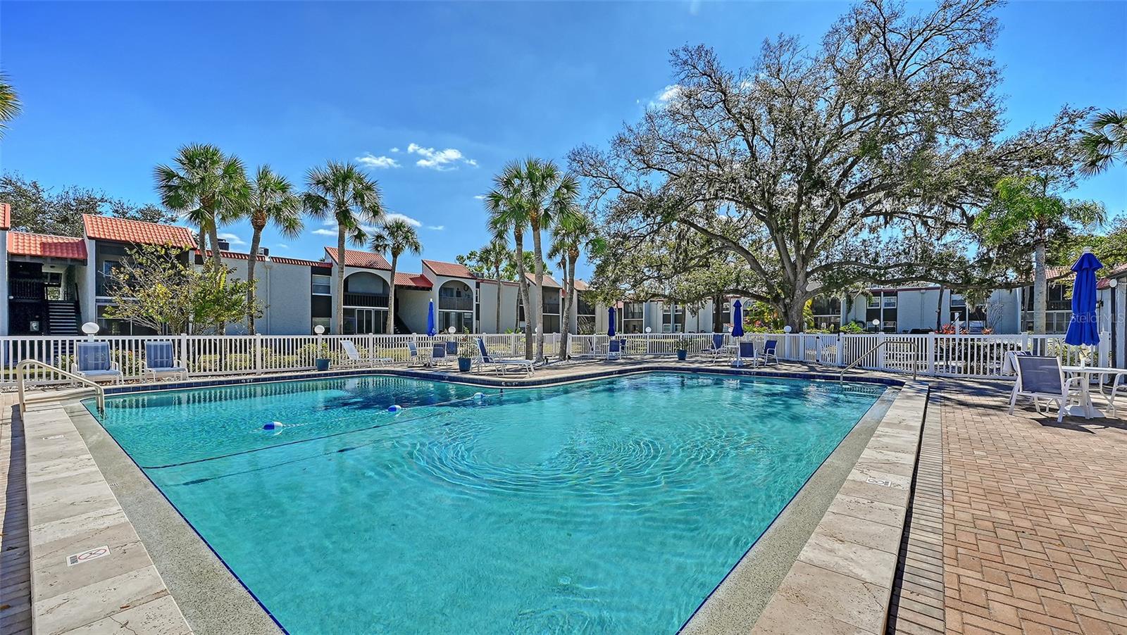 Image 30 of 36 For 3229 Beneva Road 101