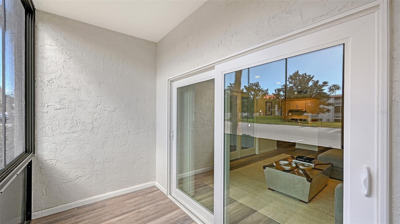 Image 7 of 36 For 3229 Beneva Road 101