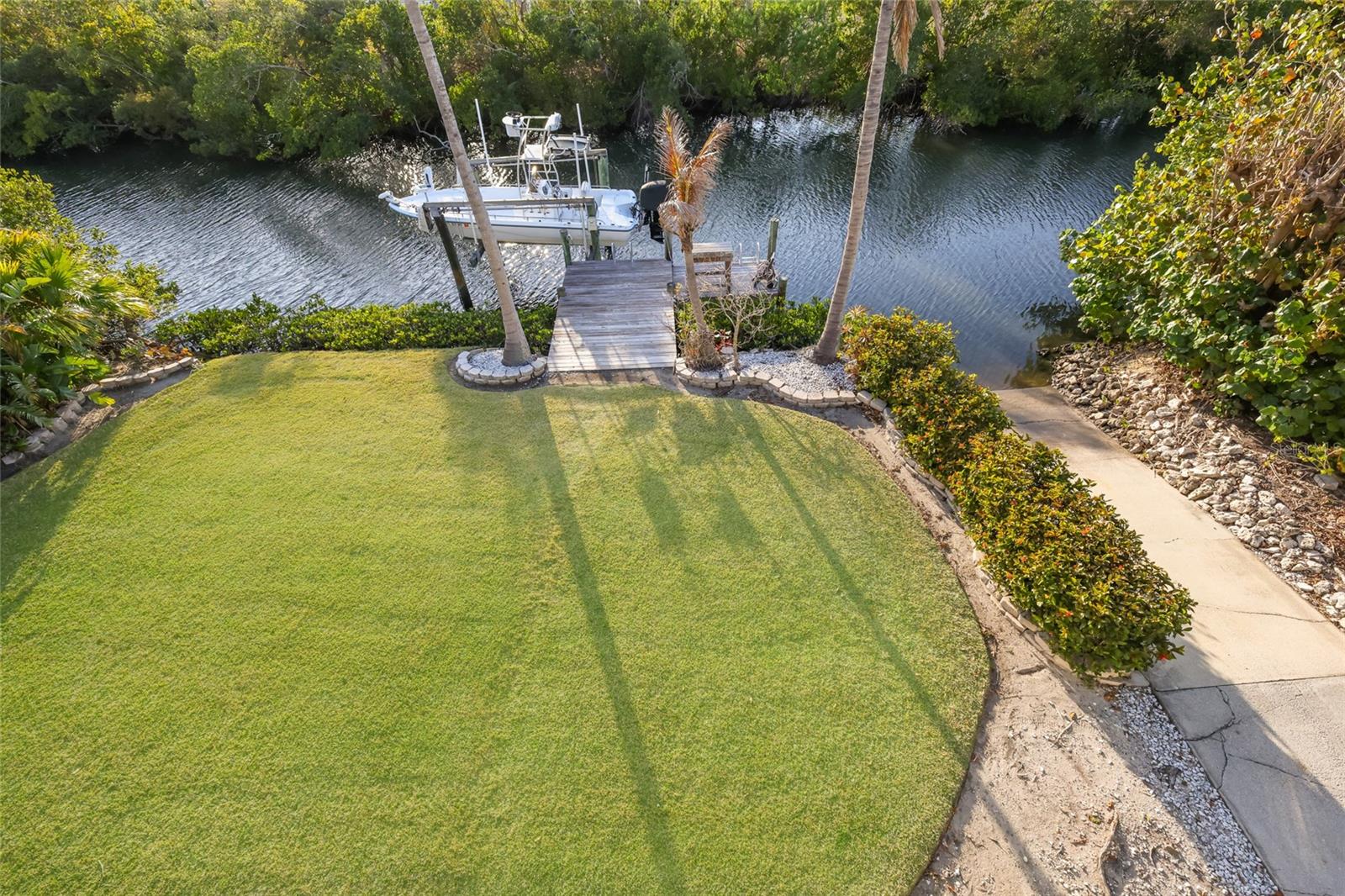 Image 39 of 79 For 115 Burns Road