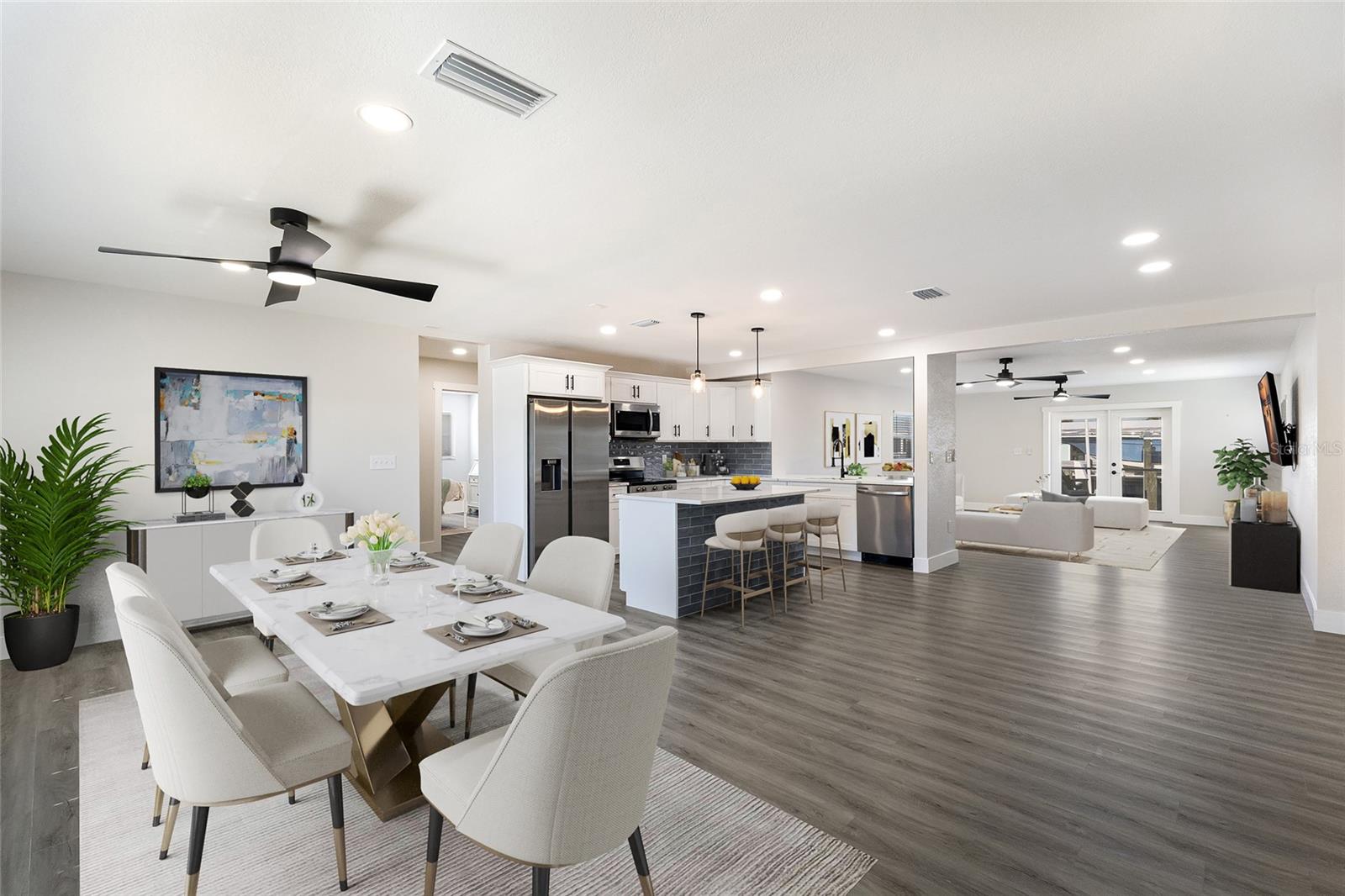 Image 13 of 57 For 10316 Kingfisher Road W