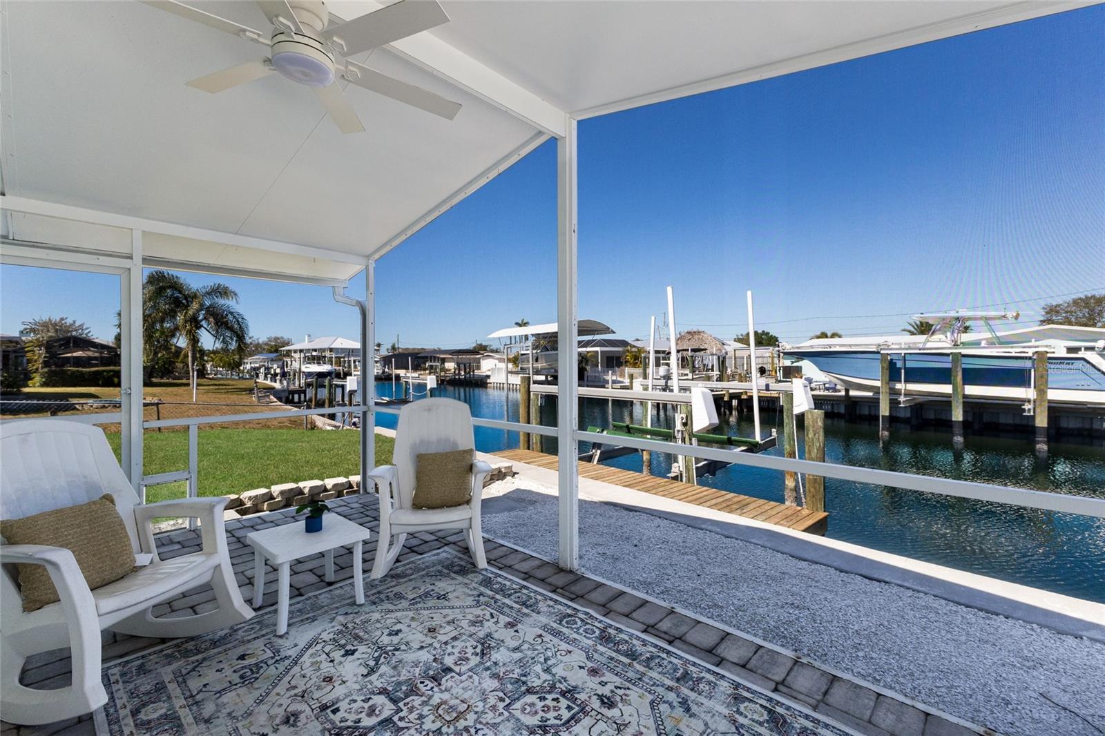 Image 45 of 57 For 10316 Kingfisher Road W