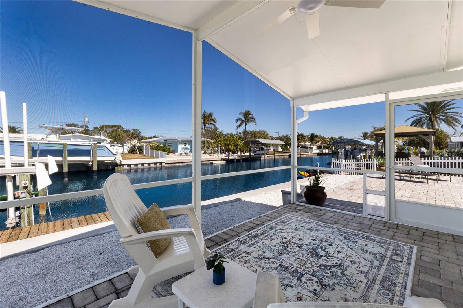 Image 46 of 57 For 10316 Kingfisher Road W