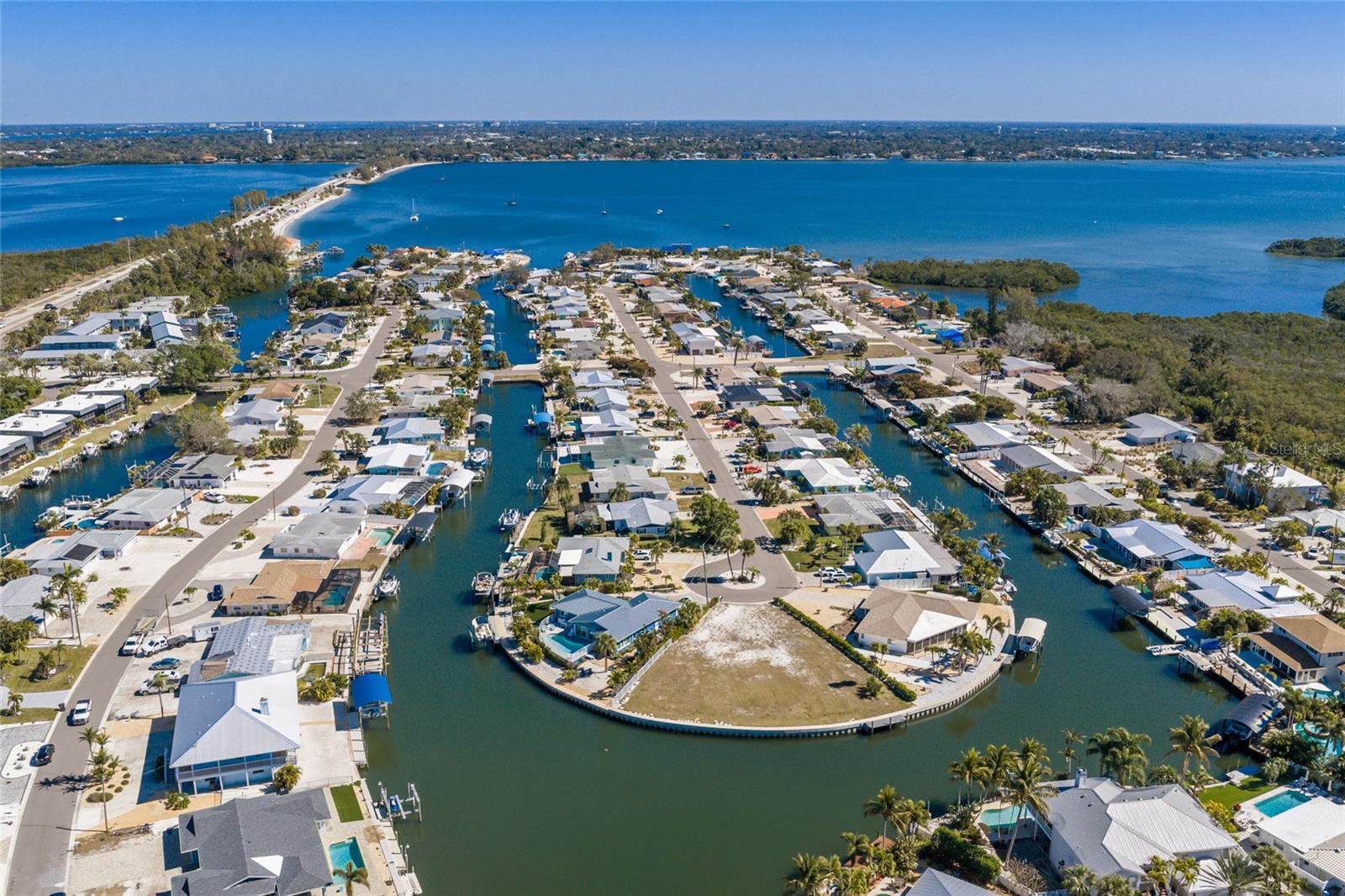 Image 57 of 57 For 10316 Kingfisher Road W