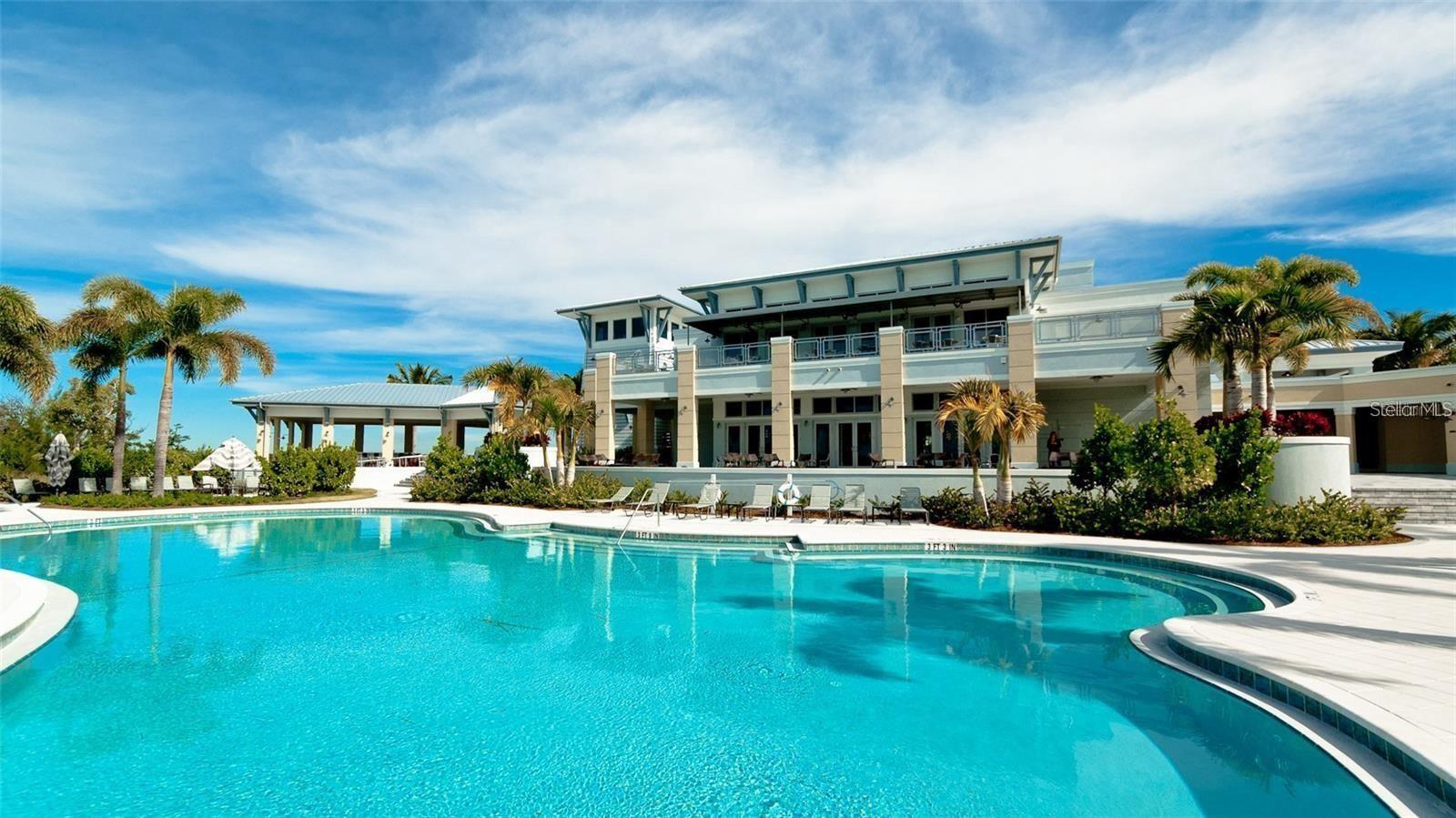 Image 14 of 20 For 324 Harbour Sound Court