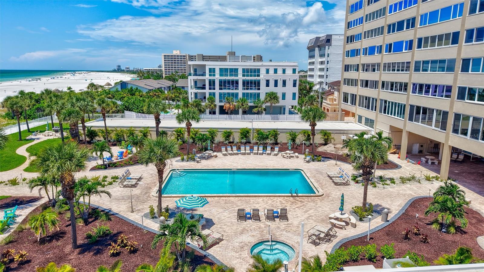 Image 47 of 78 For 6140 Midnight Pass Road 904