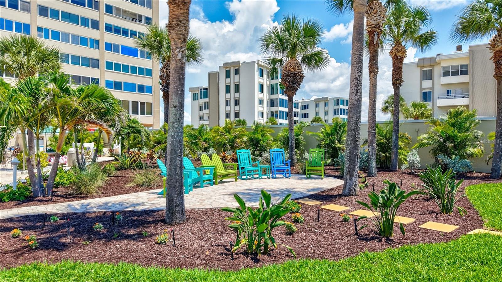 Image 55 of 78 For 6140 Midnight Pass Road 904