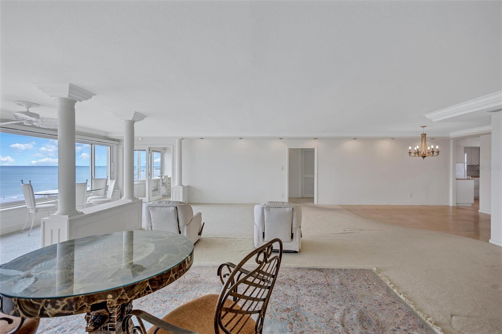 Image 8 of 78 For 6140 Midnight Pass Road 904