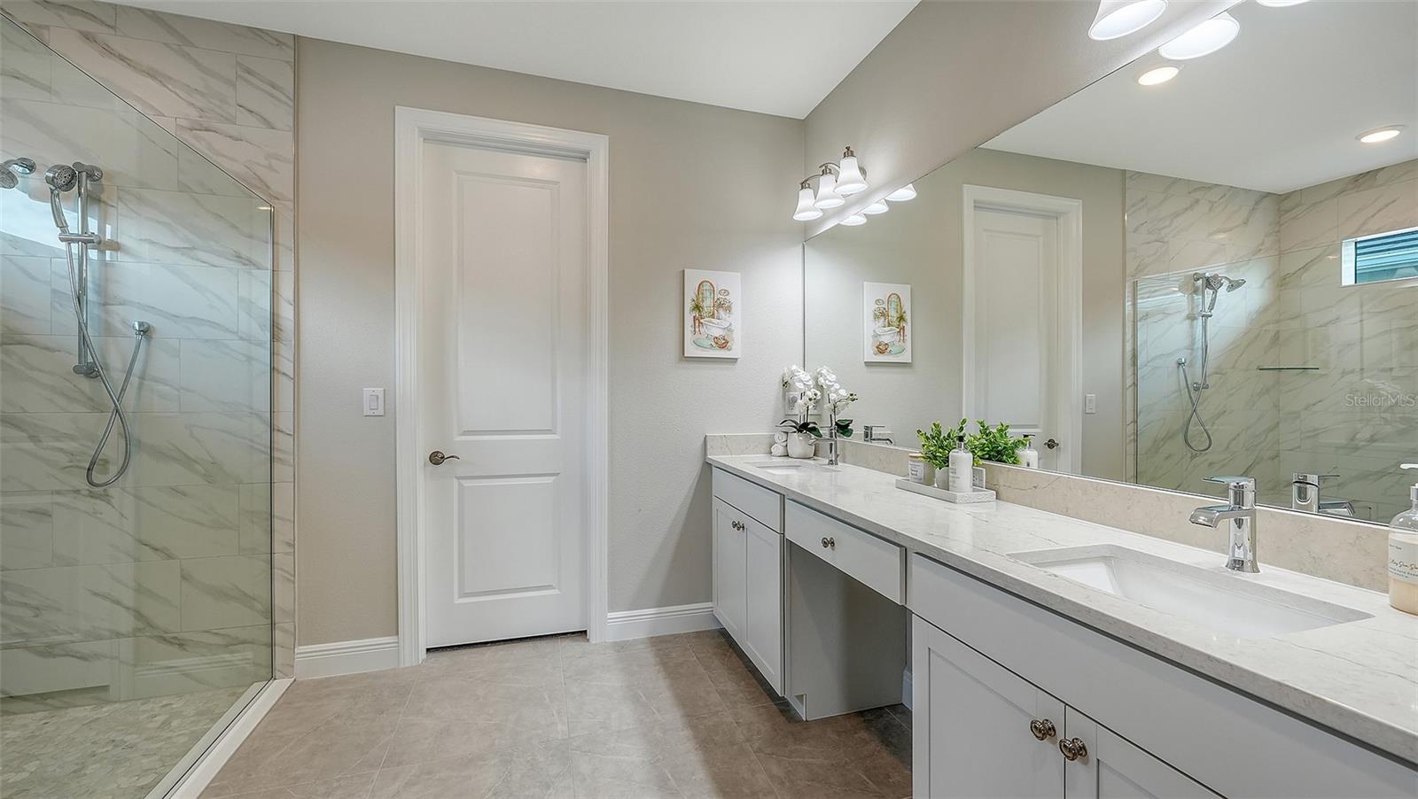 Image 23 of 58 For 18020 Cresswind Terrace