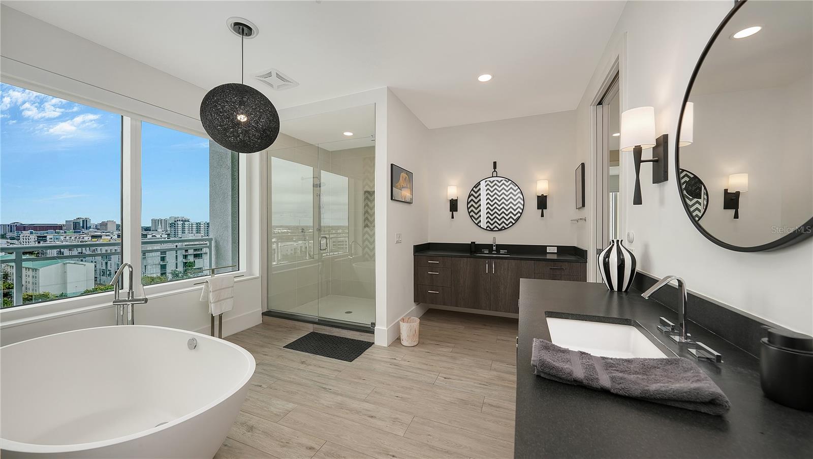 Image 32 of 67 For 540 Tamiami Trail 1004