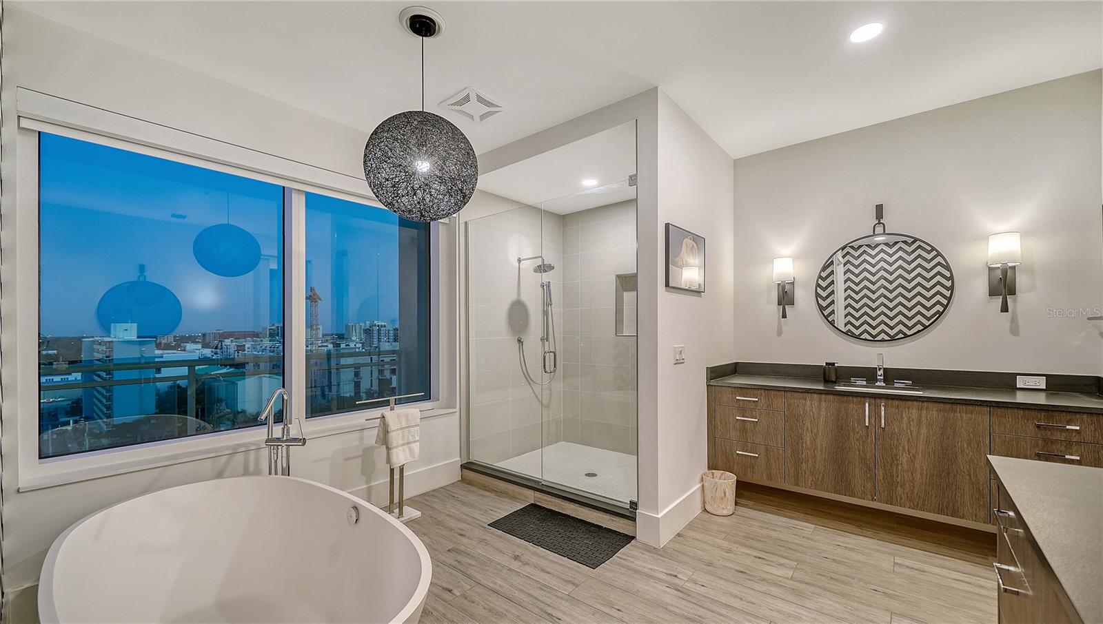 Image 35 of 67 For 540 Tamiami Trail 1004