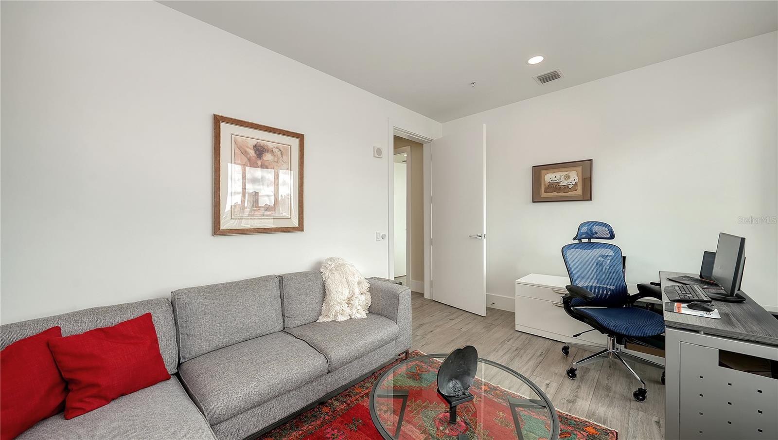 Image 37 of 67 For 540 Tamiami Trail 1004