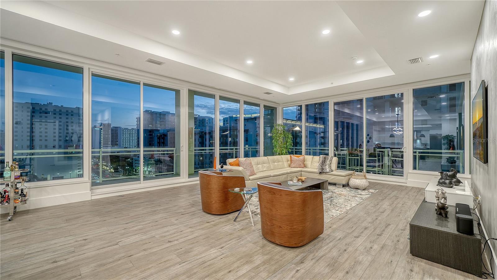 Image 7 of 67 For 540 Tamiami Trail 1004