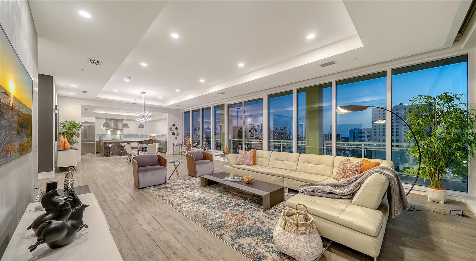 Image 8 of 67 For 540 Tamiami Trail 1004