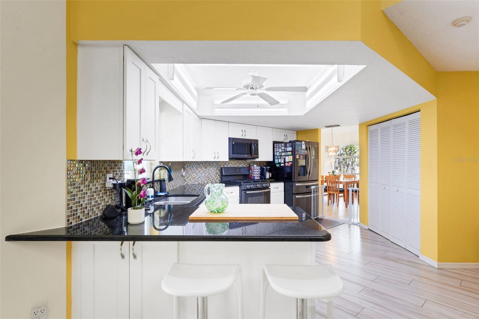 Image 12 of 67 For 5836 Helen Way