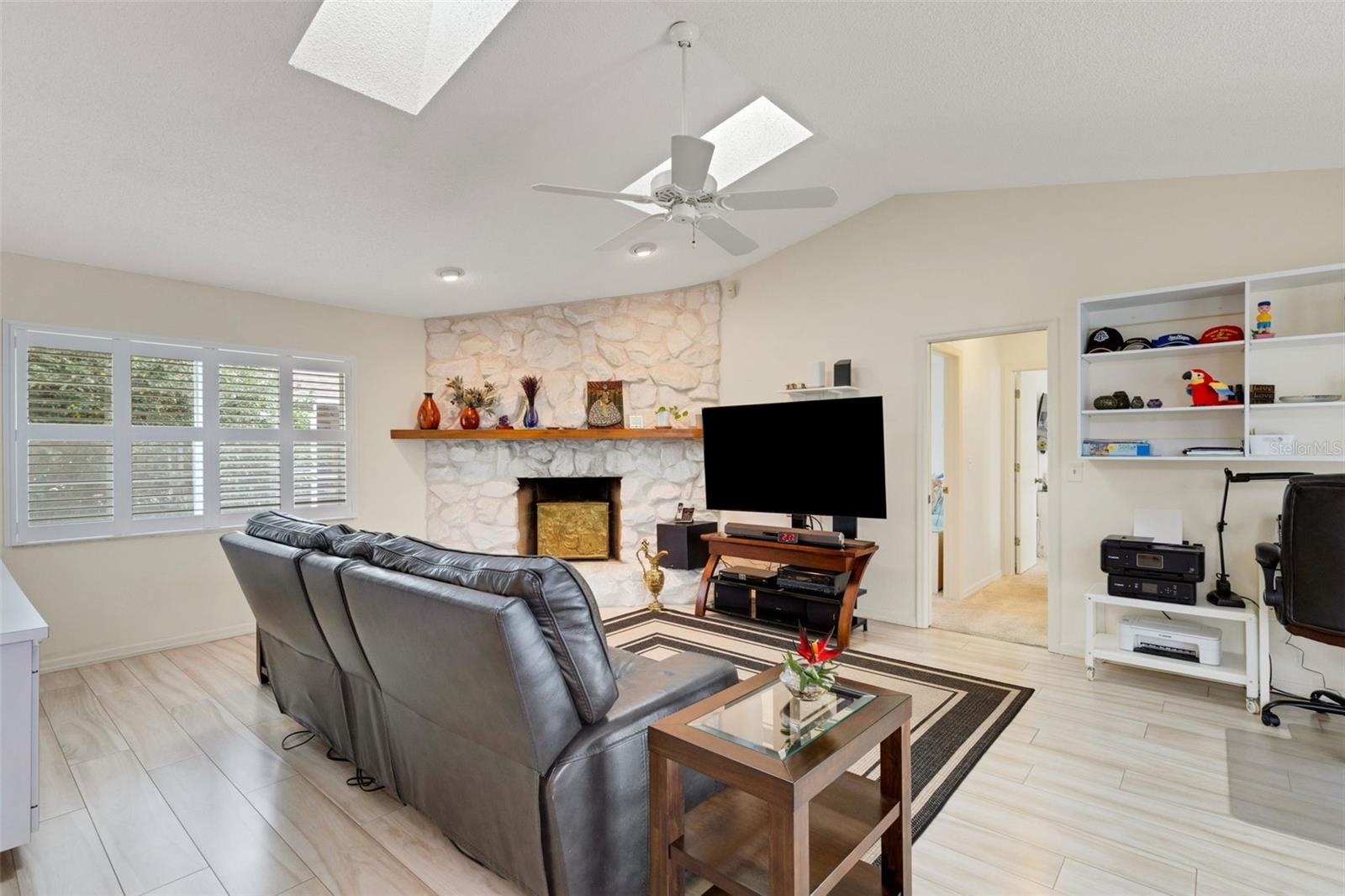 Image 17 of 67 For 5836 Helen Way