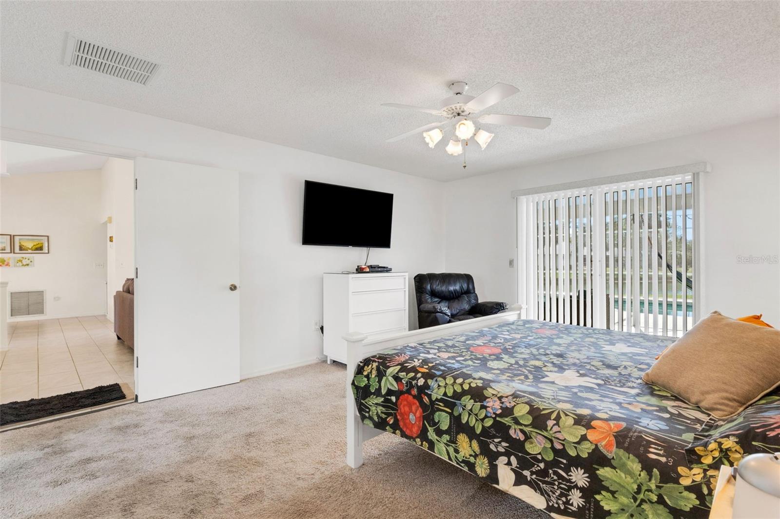 Image 32 of 67 For 5836 Helen Way