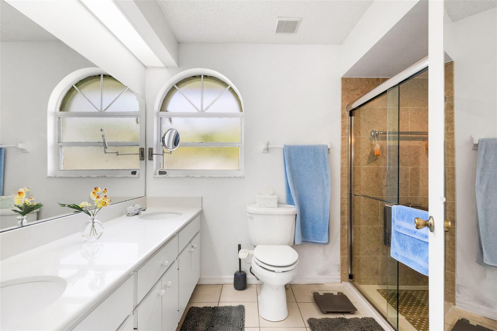 Image 34 of 67 For 5836 Helen Way