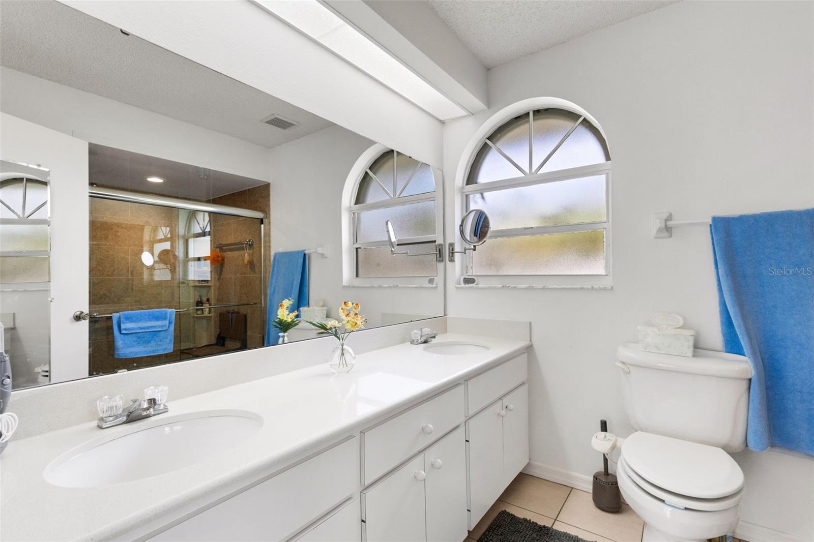 Image 35 of 67 For 5836 Helen Way