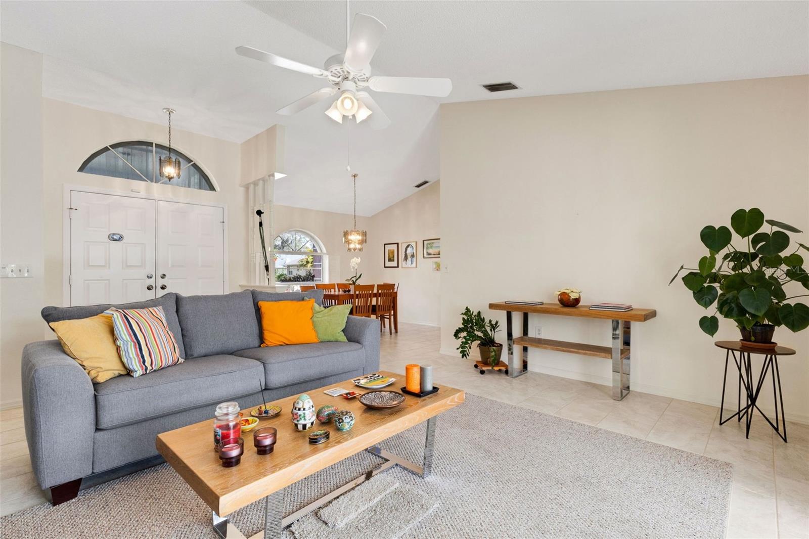 Image 4 of 67 For 5836 Helen Way