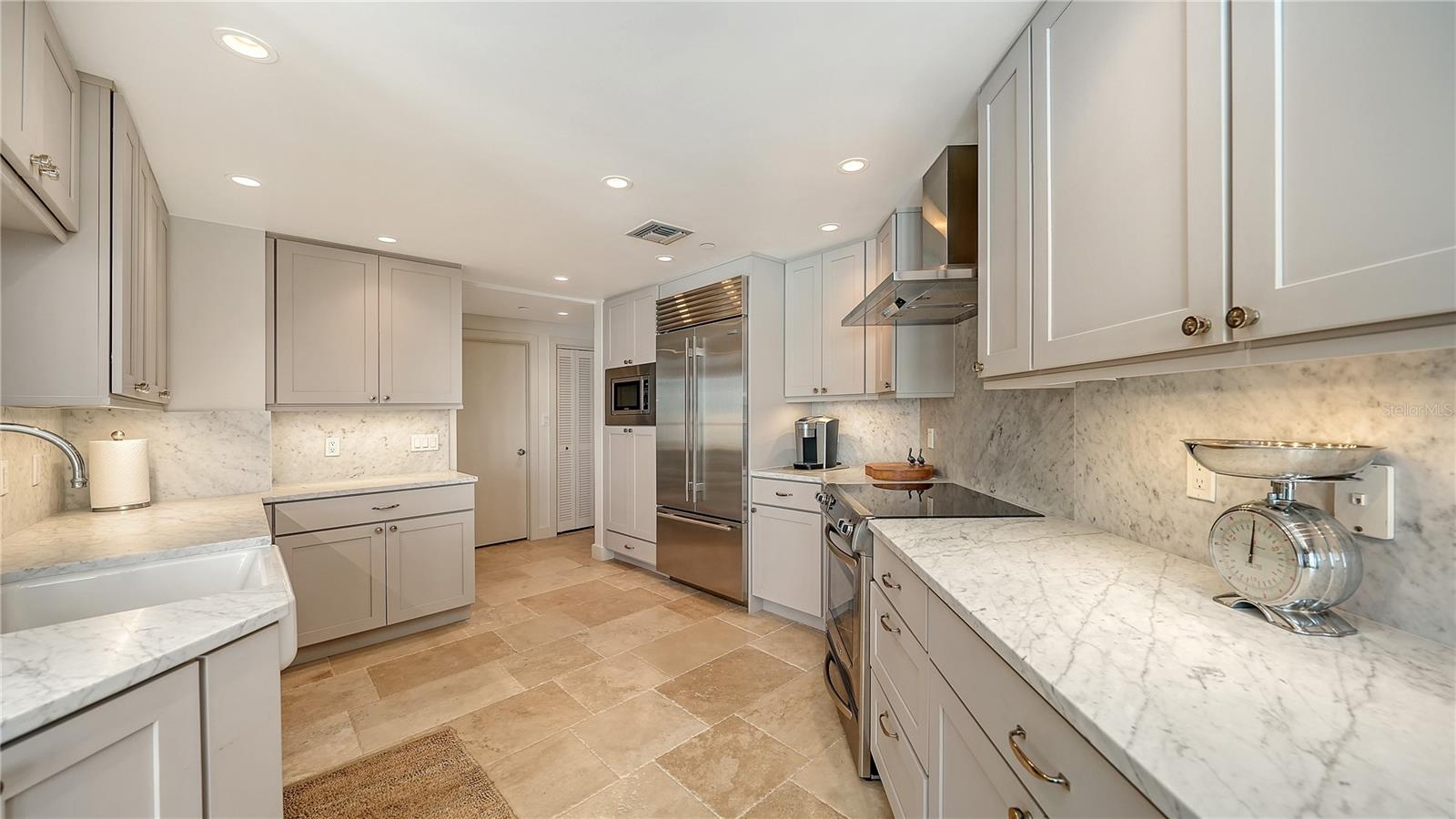 Image 18 of 45 For 1211 Gulf Of Mexico Drive 610