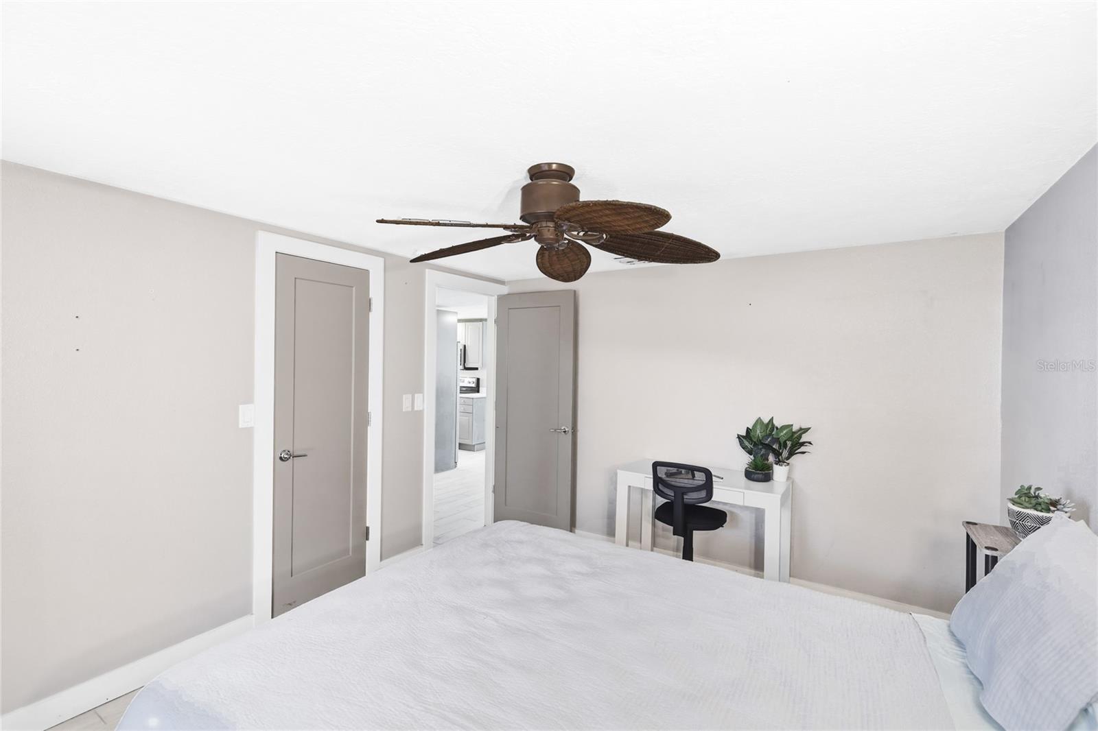 Image 10 of 26 For 5320 Moeller Avenue