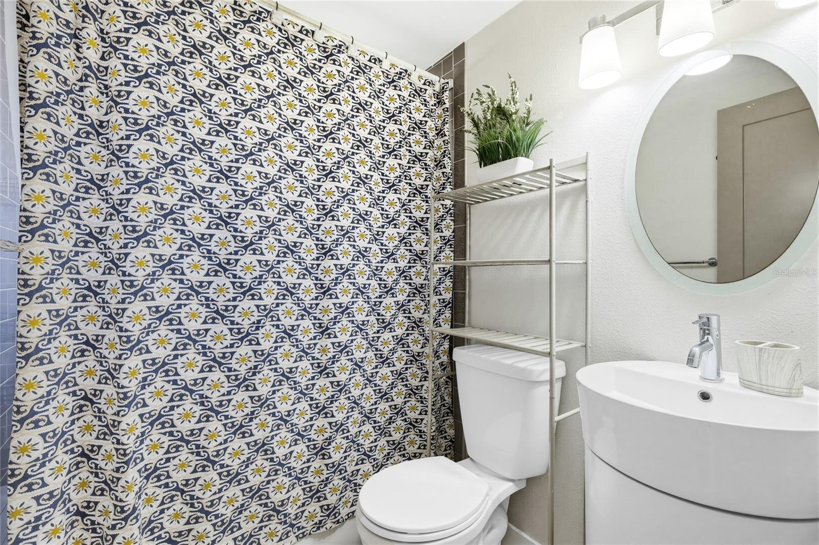 Image 11 of 26 For 5320 Moeller Avenue