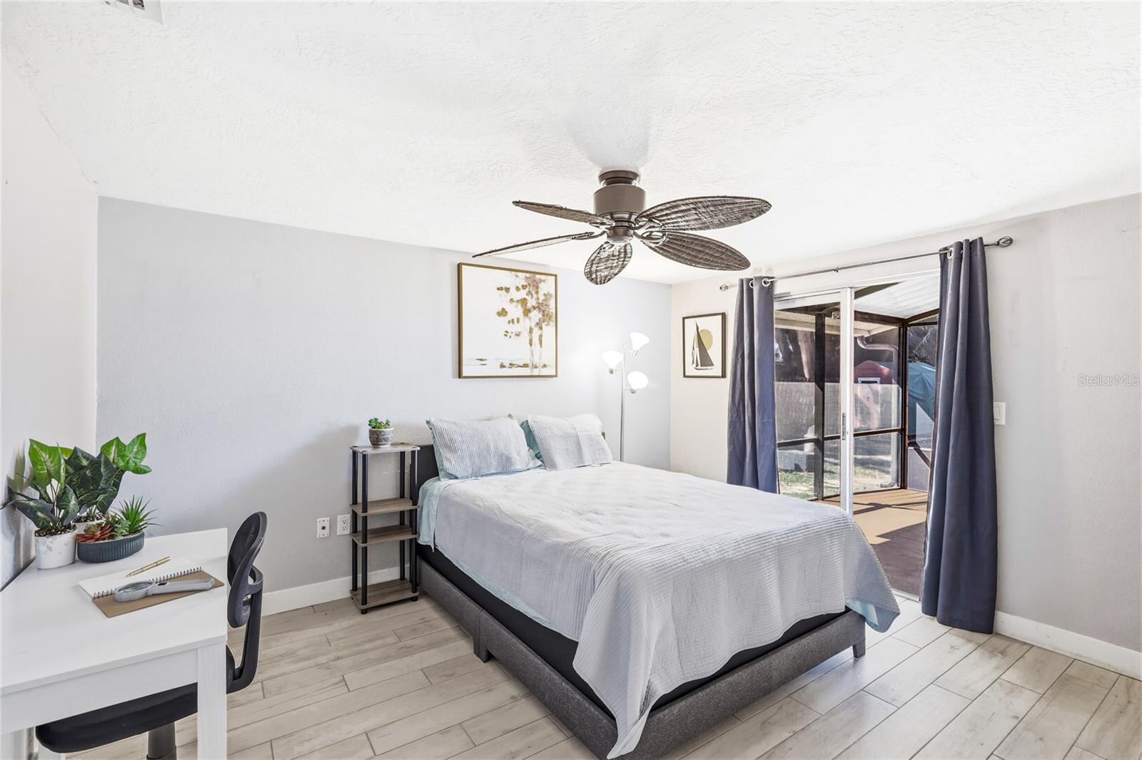 Image 8 of 26 For 5320 Moeller Avenue