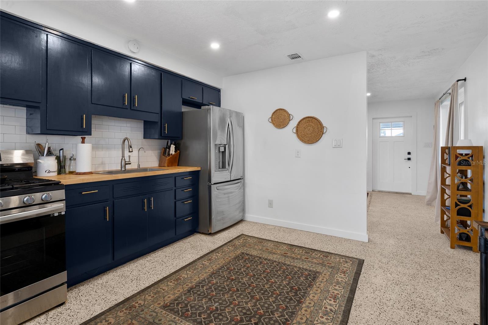 Image 5 of 30 For 3217 Teal Avenue