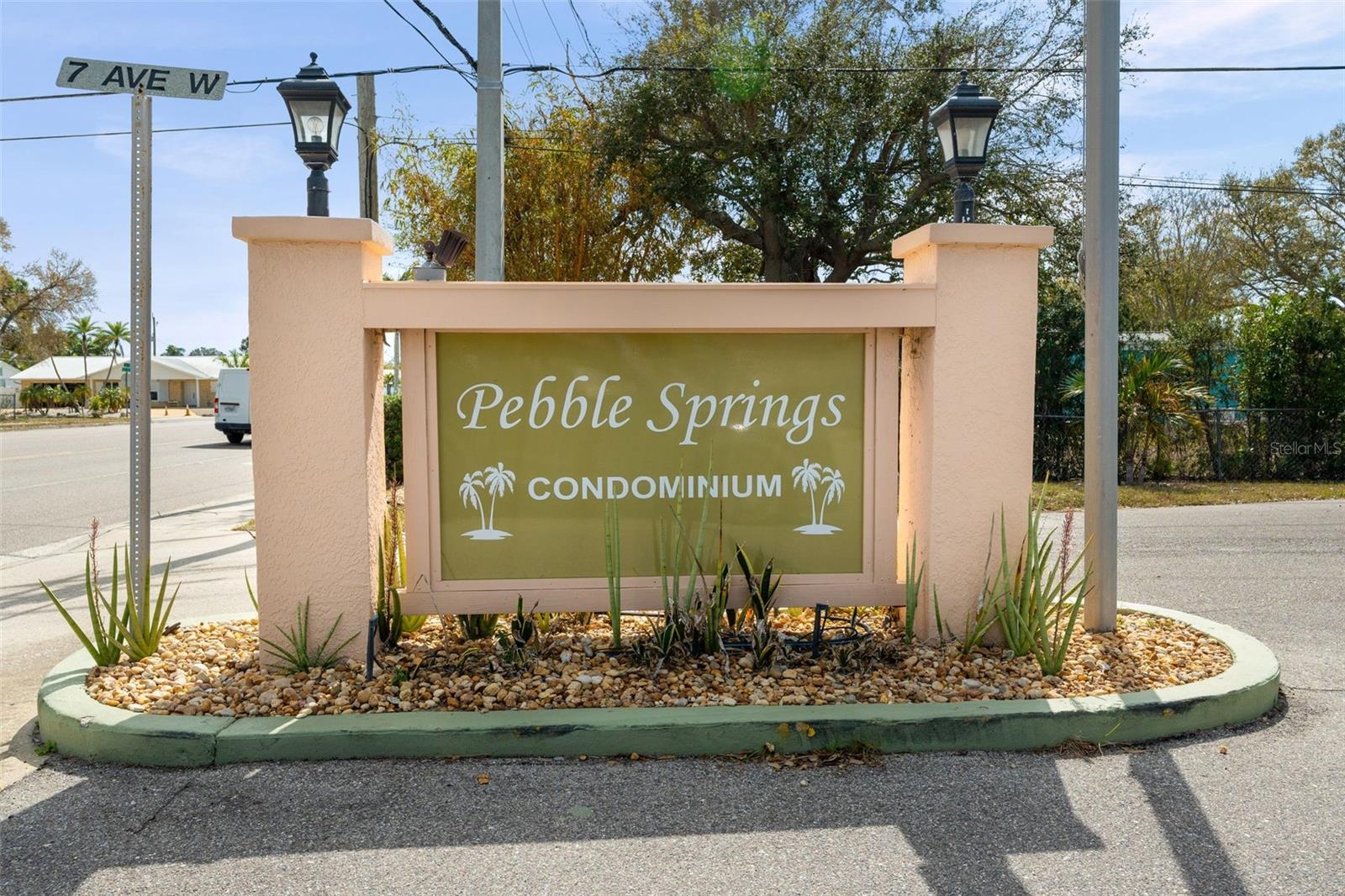 Image 17 of 35 For 6320 7th Avenue W