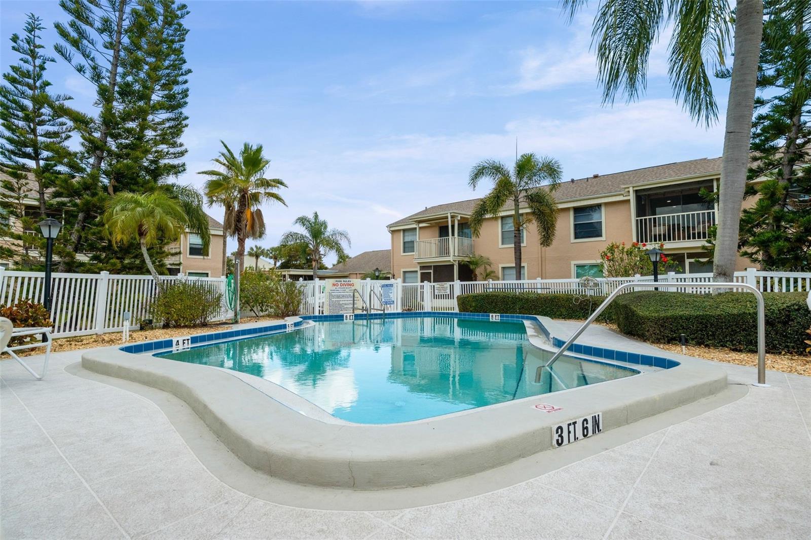 Image 2 of 35 For 6320 7th Avenue W