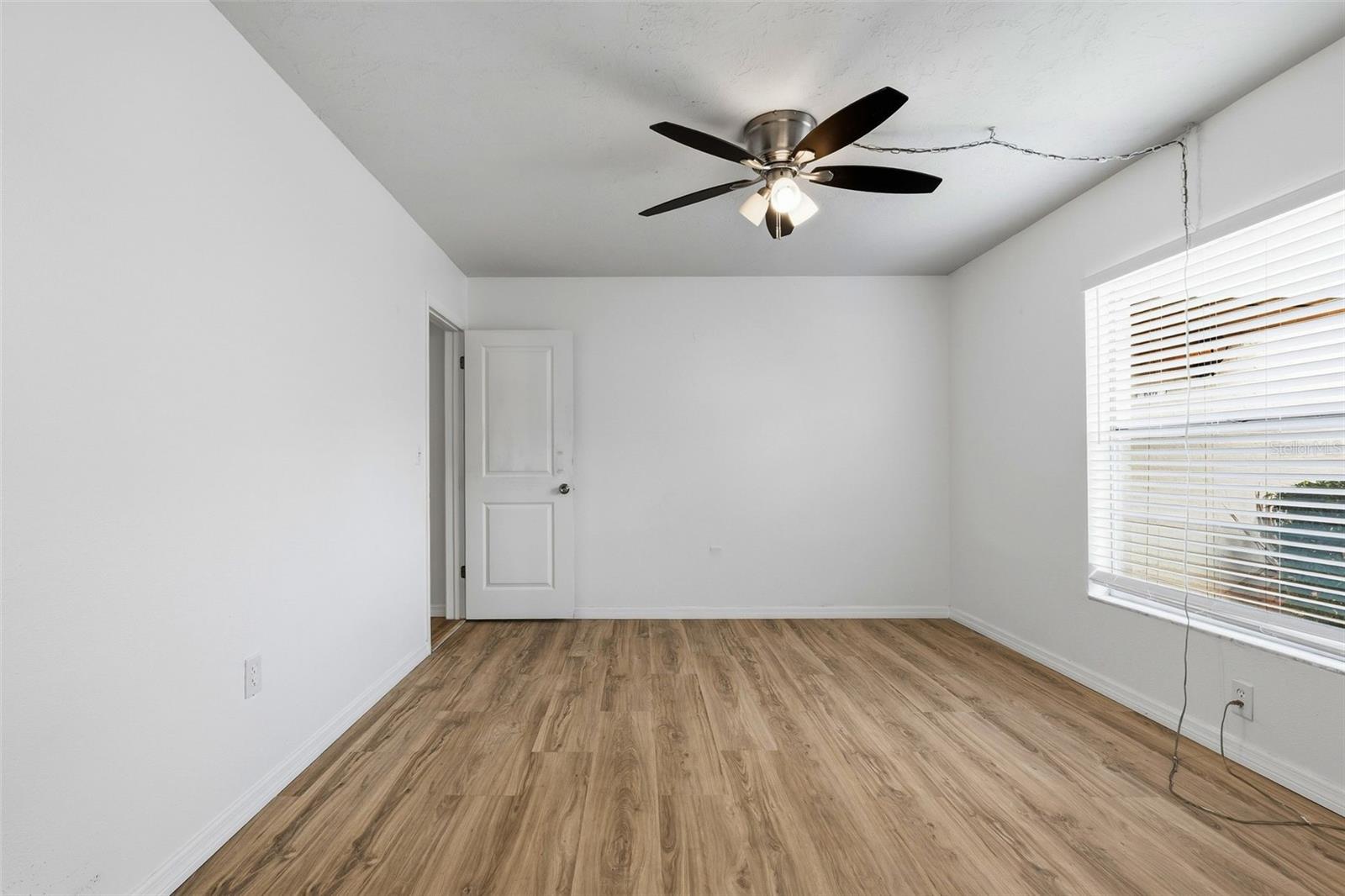 Image 24 of 35 For 6320 7th Avenue W