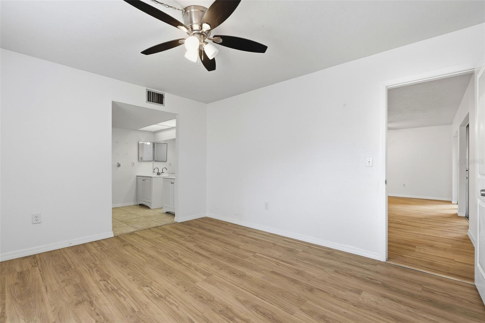 Image 28 of 35 For 6320 7th Avenue W