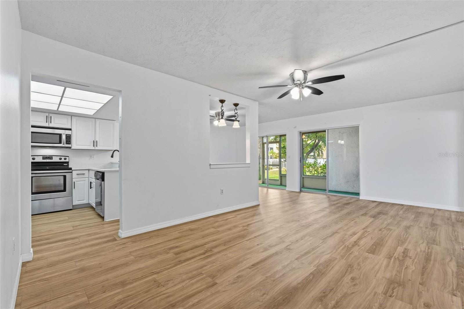 Image 7 of 35 For 6320 7th Avenue W