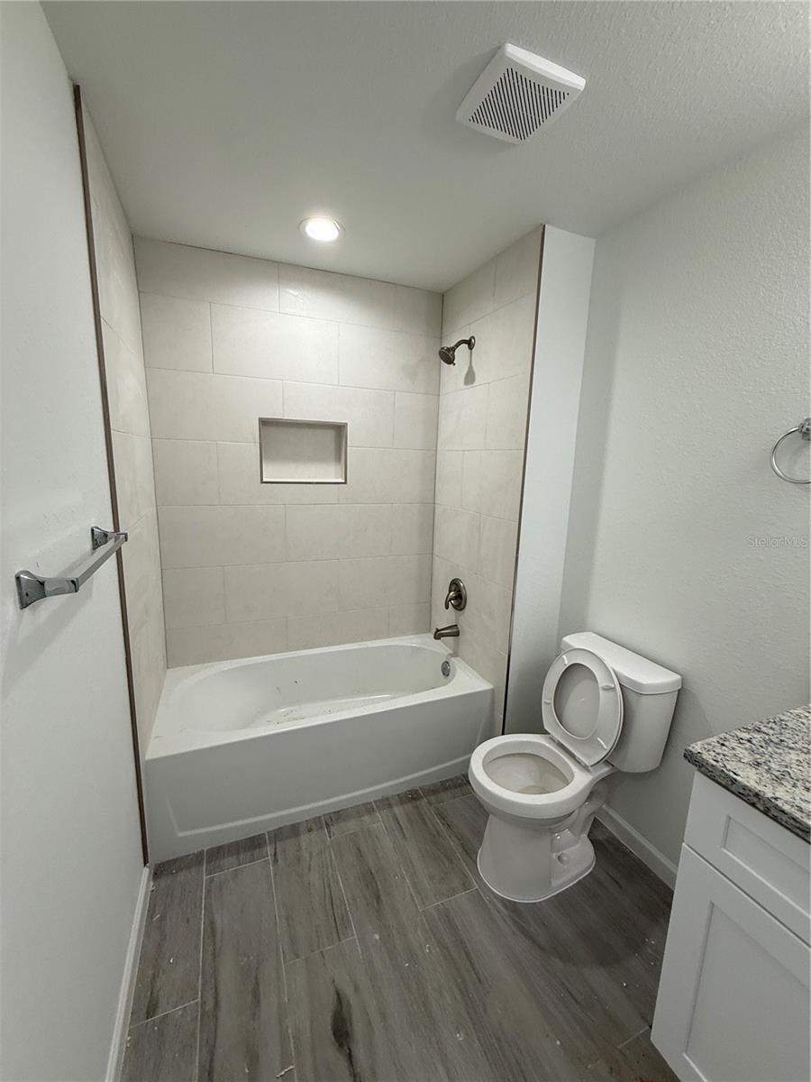 Image 13 of 26 For 1926 Snover Avenue