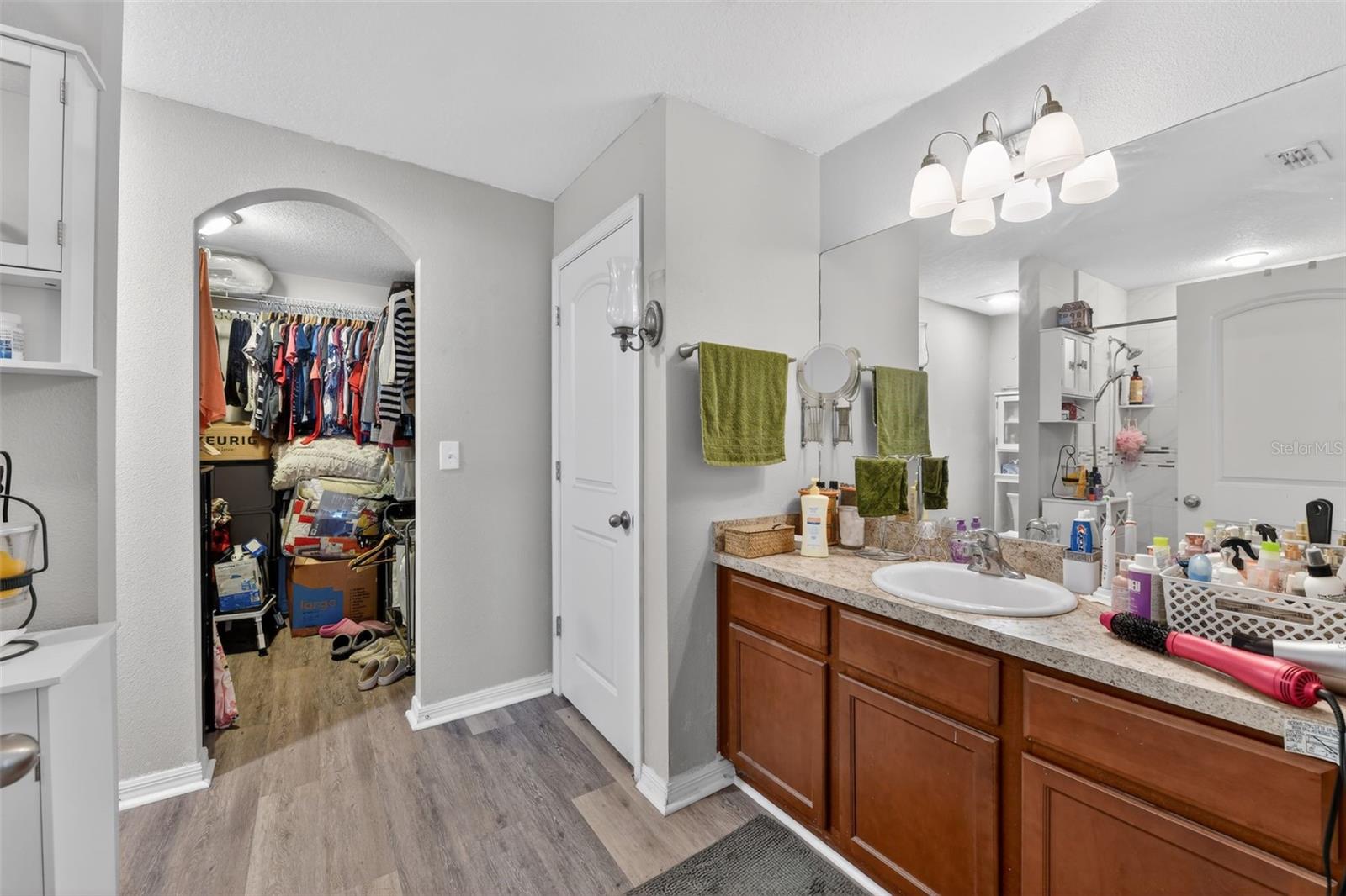 Image 15 of 37 For 14407 Alistar Manor Drive