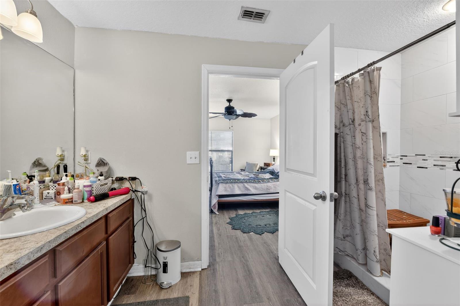 Image 16 of 37 For 14407 Alistar Manor Drive