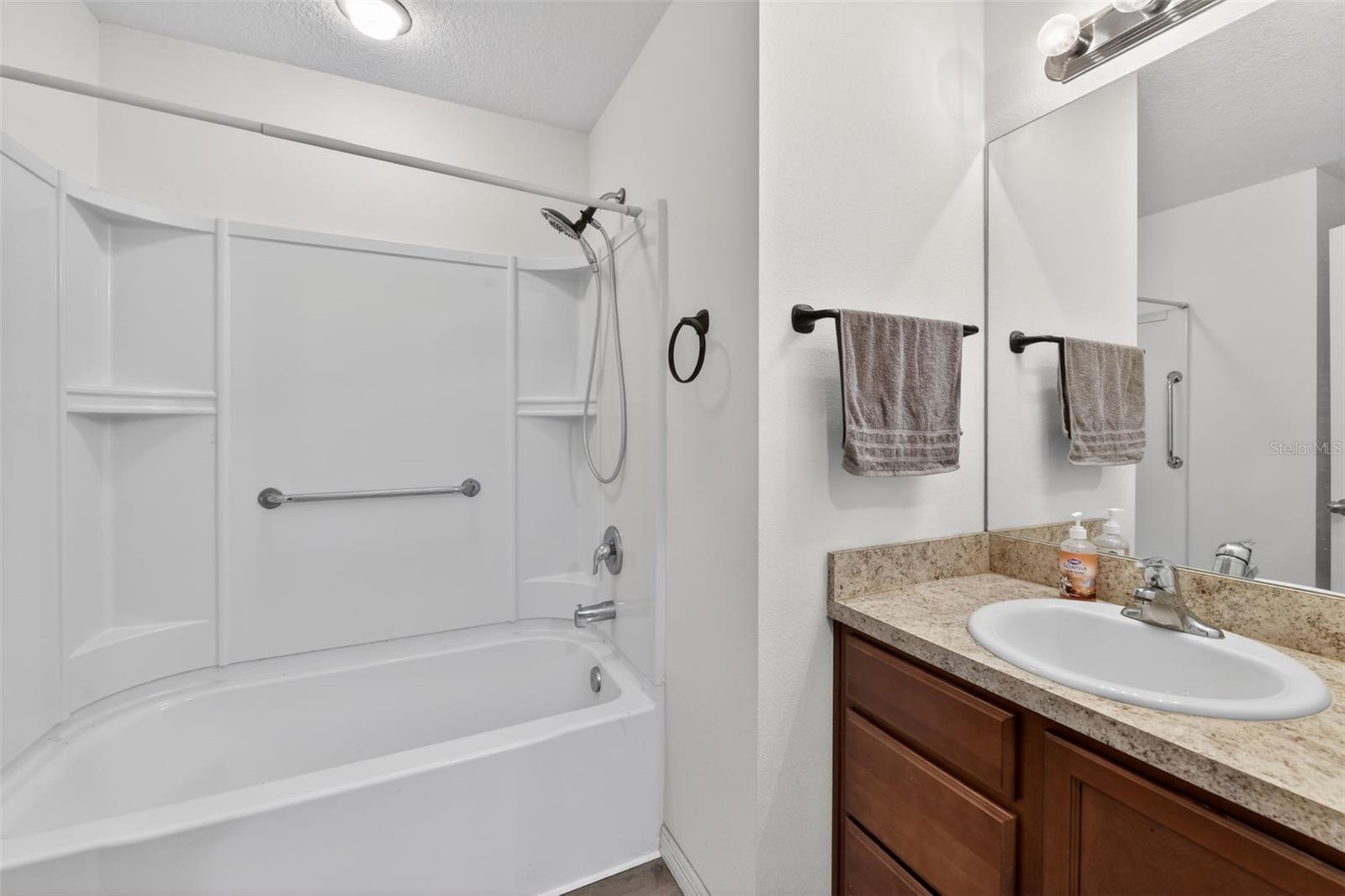 Image 22 of 37 For 14407 Alistar Manor Drive