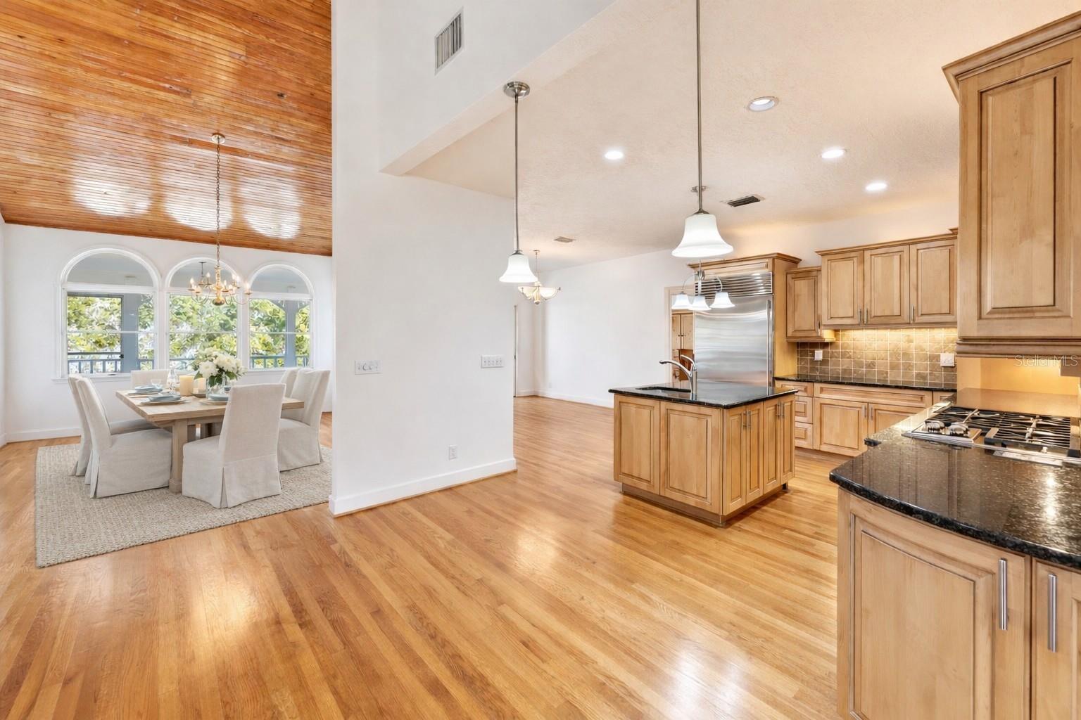 Image 11 of 79 For 1400 99th Street Nw