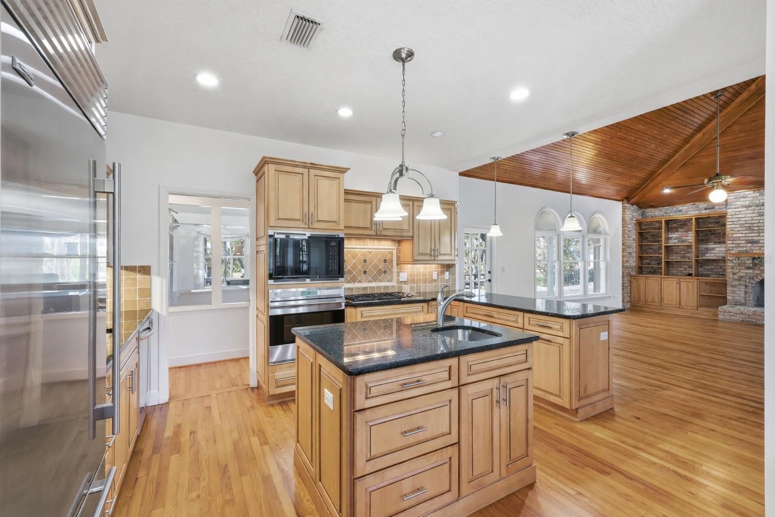 Image 14 of 79 For 1400 99th Street Nw