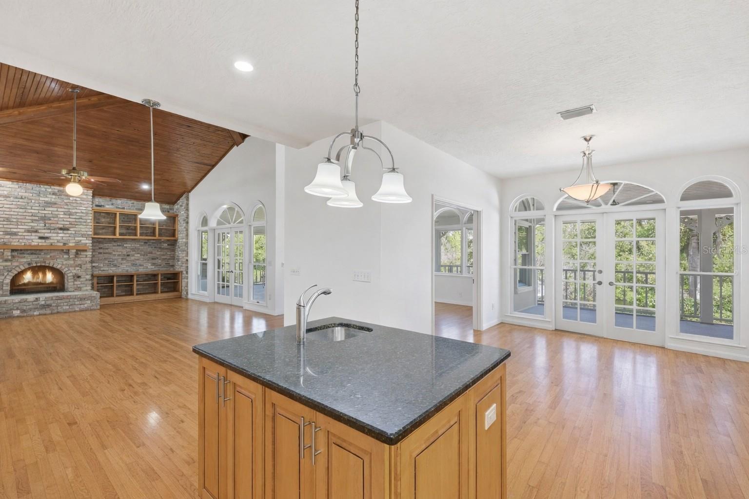 Image 15 of 79 For 1400 99th Street Nw