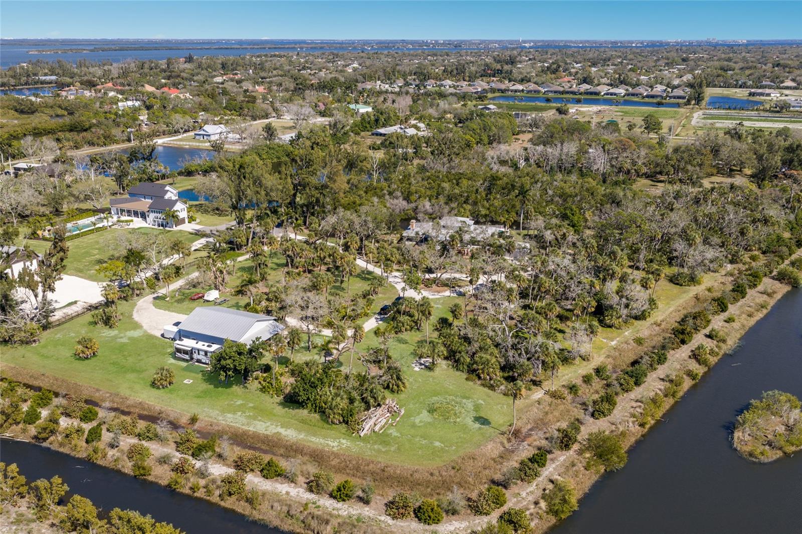 Image 44 of 79 For 1400 99th Street Nw