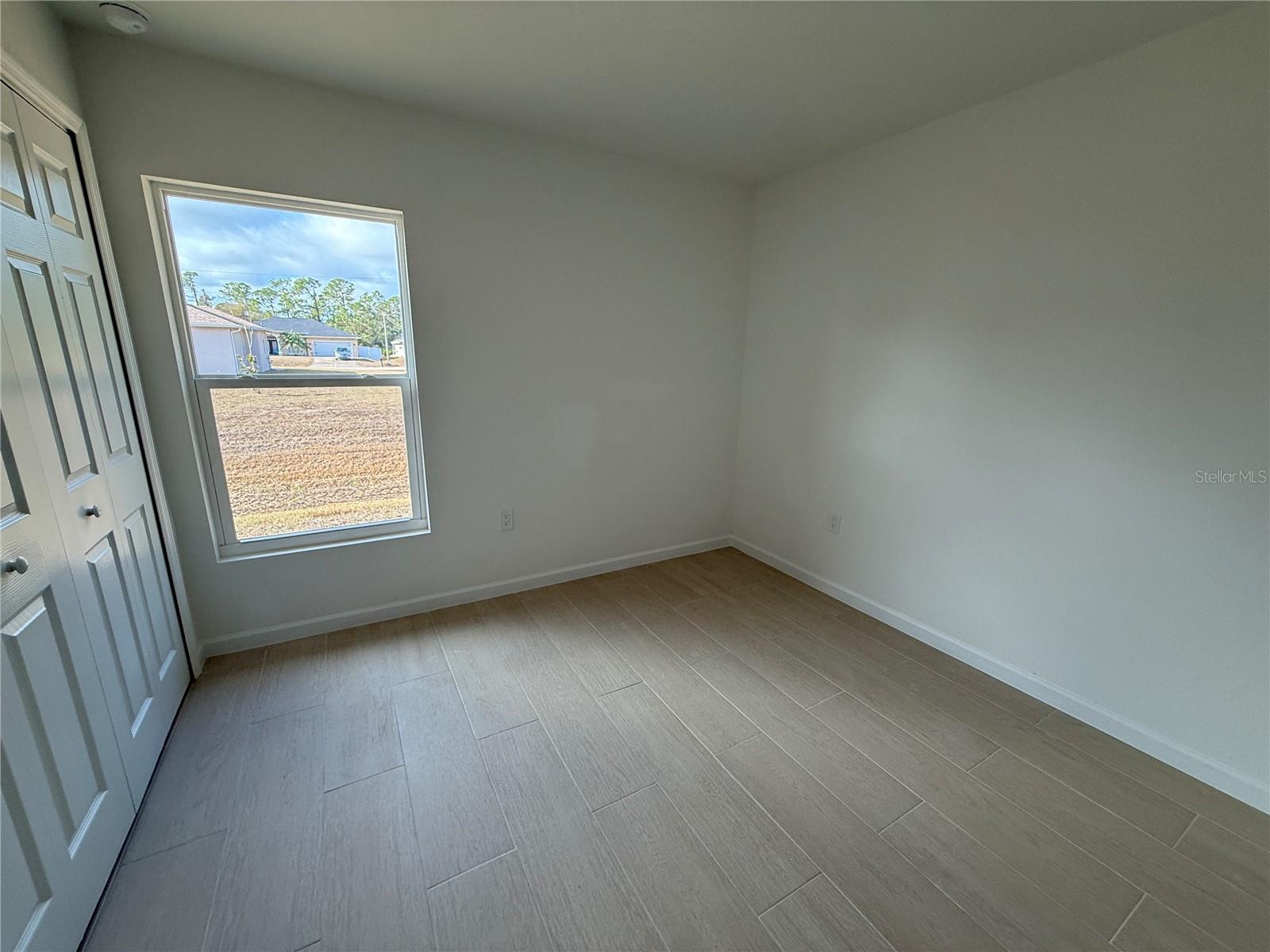 Image 16 of 27 For 1401 Urmey Lane