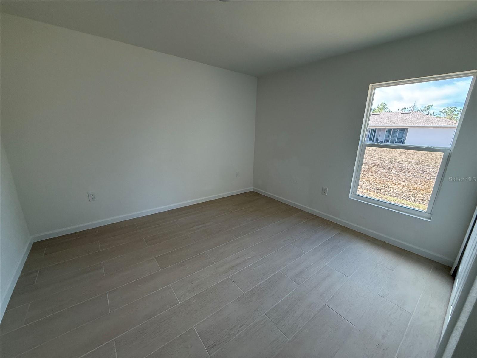 Image 18 of 27 For 1401 Urmey Lane