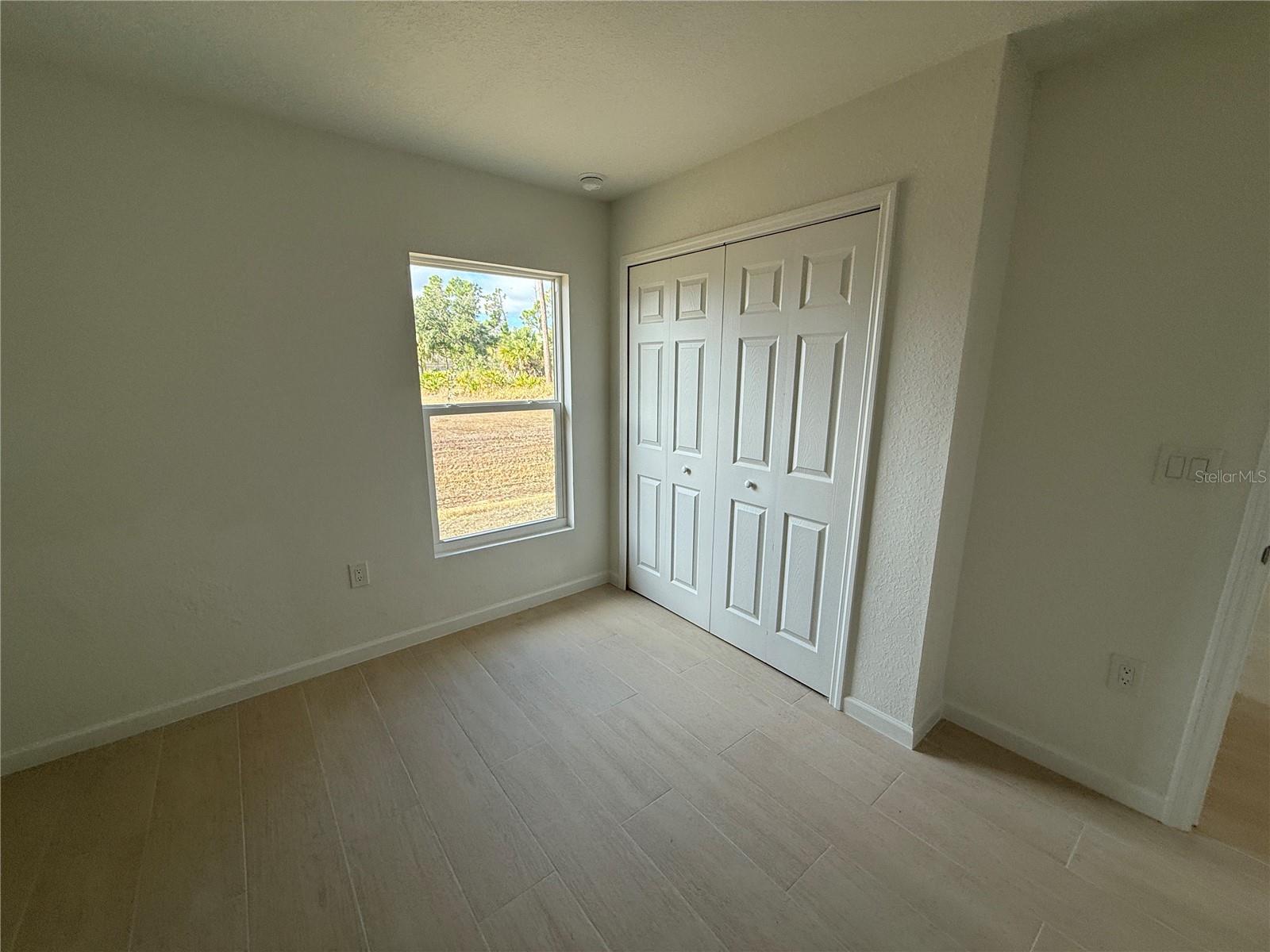 Image 19 of 27 For 1401 Urmey Lane