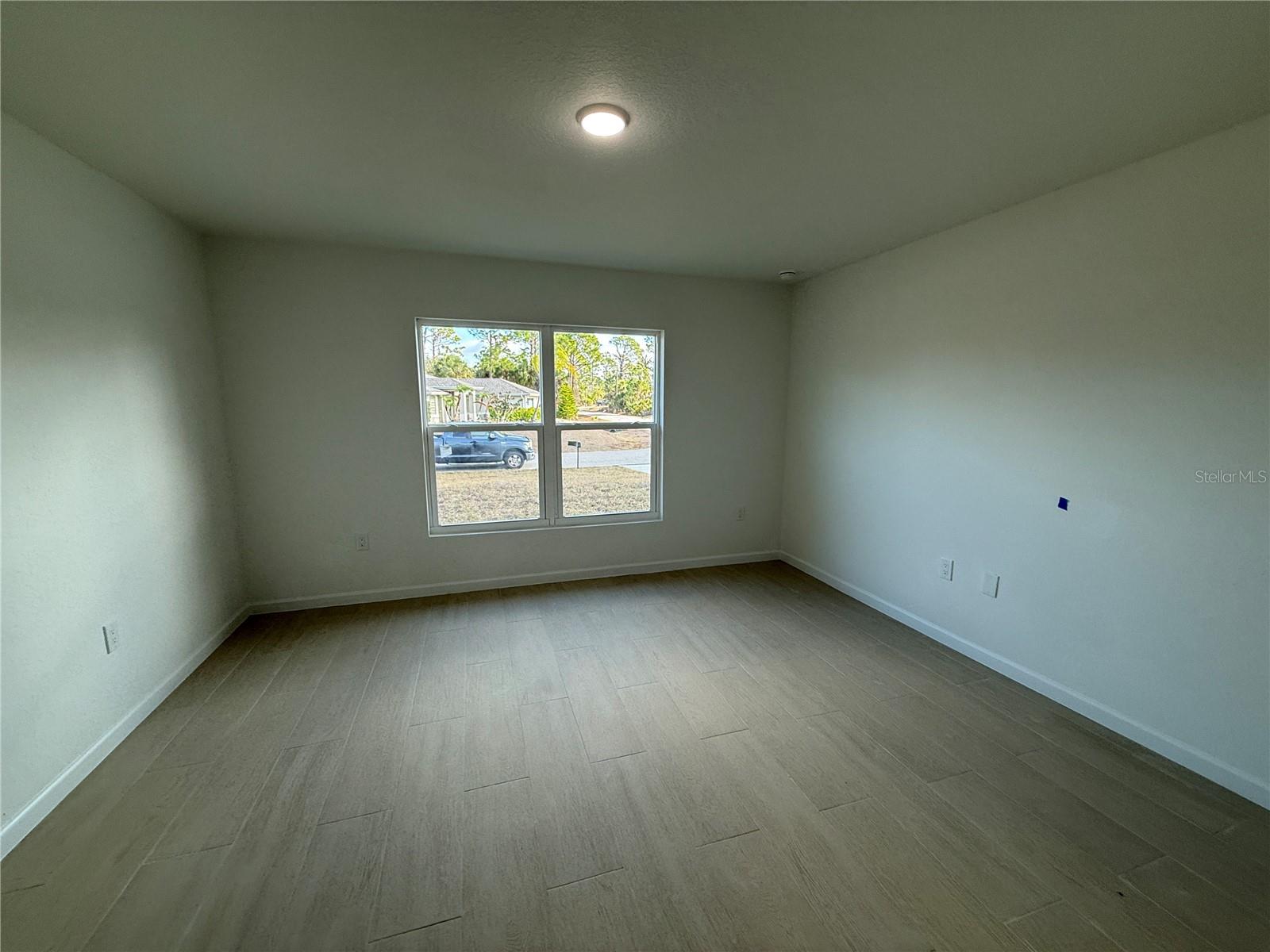 Image 9 of 27 For 1401 Urmey Lane