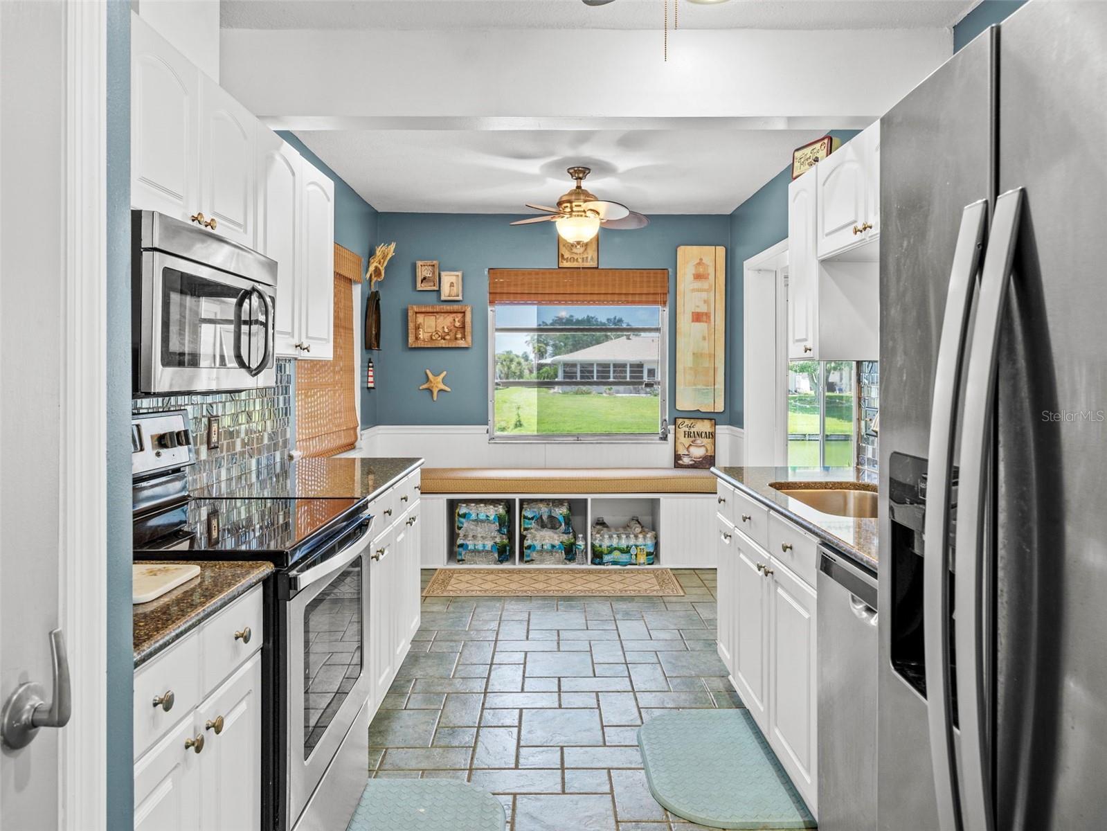 Image 15 of 53 For 1260 Lakeside Drive